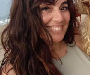 María